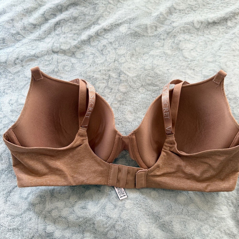 Victorias Secret Lightly Lined Demi Bra - Picture 3 of 8